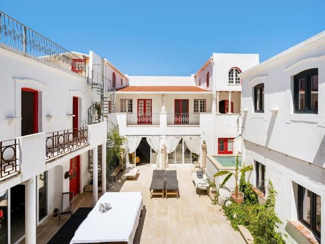 Moradia de Charme com 10 Quartos a 100m da Praia na Costa da. 0m² Costa Da Caparica