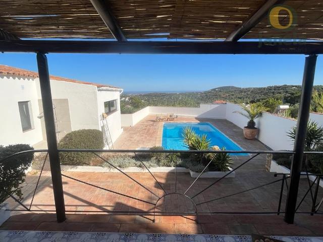 Moradia de charme, com piscina e fantástica vista mar 180m² Santa Bárbara De Nexe