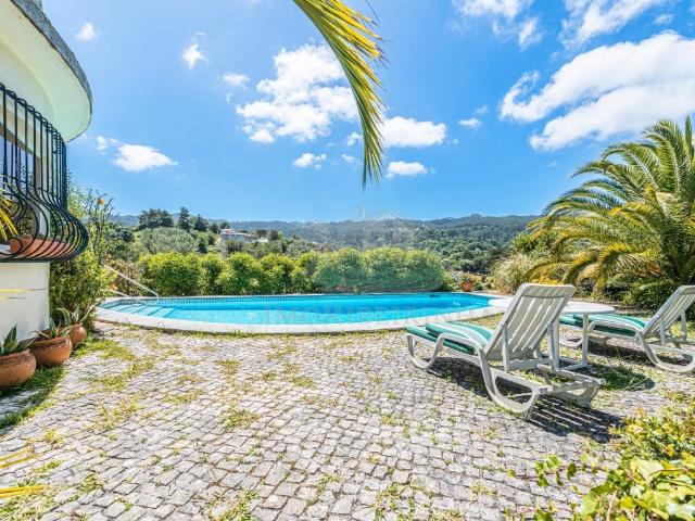 Moradia de Charme com Vista Panorâmica sobre a Serra de Sint. 196m² Sintra São Martinho