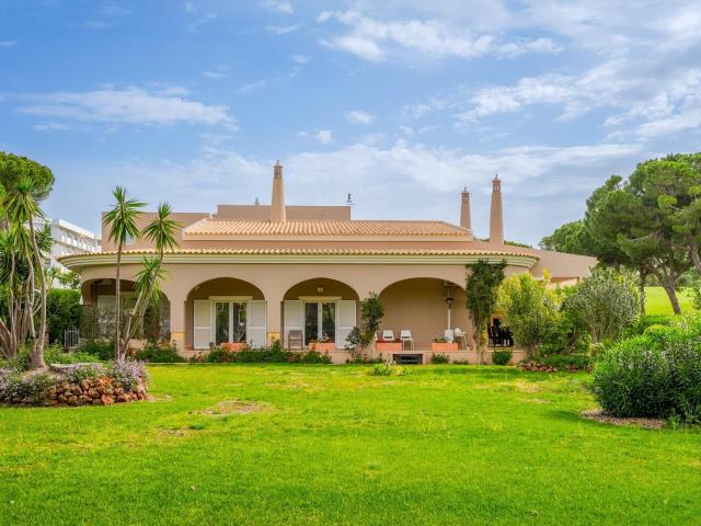 Moradia de Charme em Vilamoura 365m² Quarteira