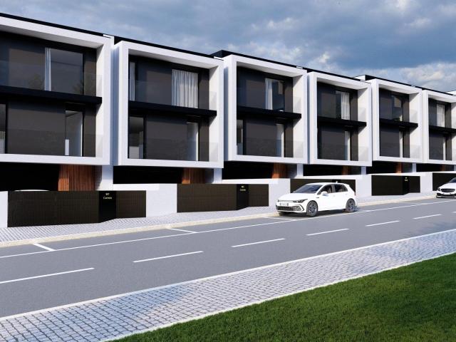 Gaveto T4 em construção com mais de 300m2 de área, imperdível