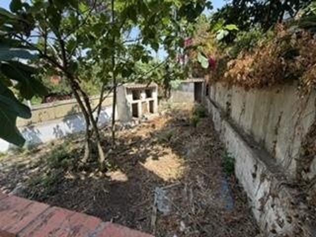 Moradia de gaveto para reabilitar com vista de mar em Oeiras 210m² Oeiras E São Julião Da Barra