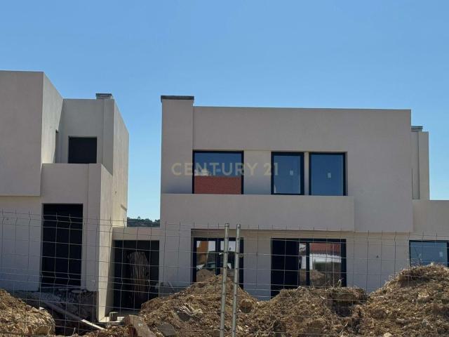 Moradia de Luxo com Jardim Privado Um Oásis de Tranquilidade