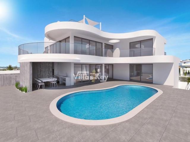 Moradia de luxo com piscina a minutos da Praia Porto de Mós. 0m² Lagos santa maria