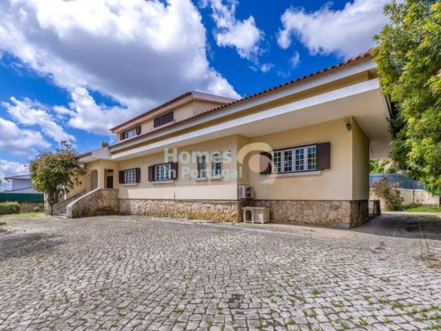 Moradia de Luxo com Piscina e Terreno em Caldas da Rainha Tranquilidade e Conforto na Cidade de Caldas da Rainha