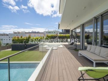 Moradia de Luxo com Piscina e Excecional Vista Rio e Mar em Oeiras