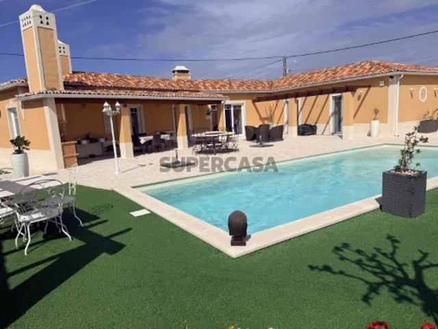 Moradia de luxo com piscina e jacuzzi Serra do Bouro 5 min da praia
