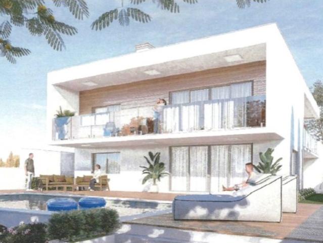 MORADIA DE LUXO COM PISCINA NAS GAEIRAS