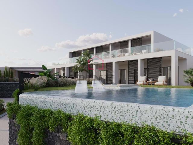 Moradia de Luxo com Vista Mar T5 no Funchal