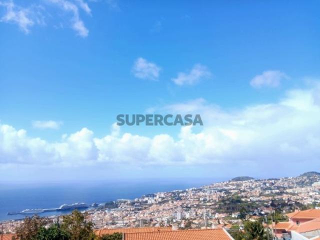 Moradia de Luxo com Vista Mar Funchal, Madeira