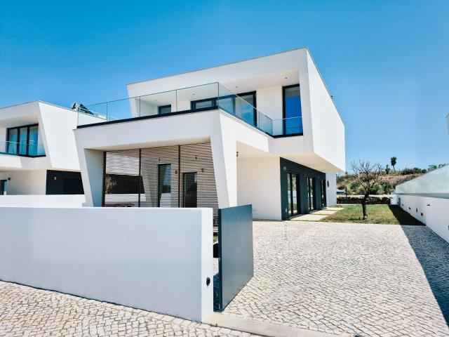 Moradia de Luxo com Vista Deslumbrante para o Oceano – Praia. 220m² São Martinho Do Porto