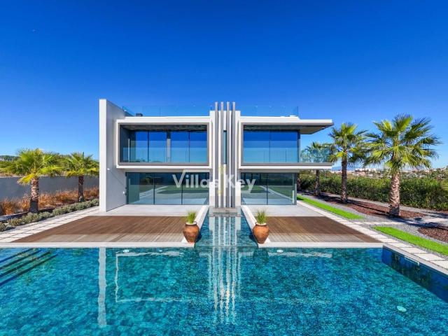 Moradia de Luxo com 4 quartos, Vista Mar ao lado da Praia em. 274m² São Gonçalo de Lagos
