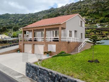 Moradia de Luxo à Beira Mar | Fajã Grande, São Jorge – Açores