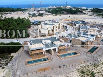 Moradia de luxo de 3 camas com piscina no West Cliffs Ocean. 150m² Vau