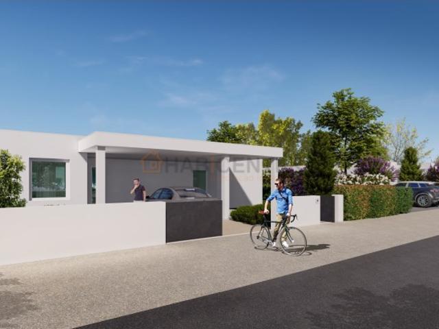 Moradia de luxo em fase inicial de construção