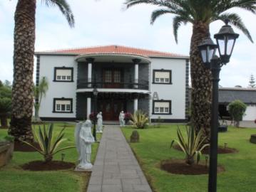 Porto Martins, Açores, Portugal - Cozinha equipada