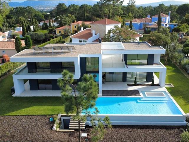 Moradia de luxo em primeira linha no prestigiado condomínio. 263m² Quinta Do Conde