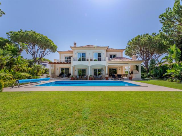 Moradia de Luxo em Vila Sol com Vista para o Campo de Golfe 370m² Quarteira