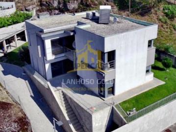 Moradia de Luxo Exclusiva de Arquitetura Moderna