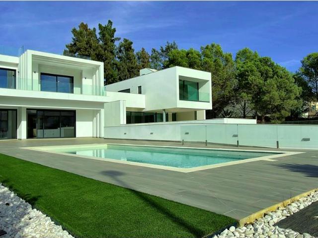 Moradia de Luxo no Coração de Vilamoura Exclusividade, Des. 210m² Quarteira