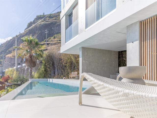 Moradia de Luxo Pronta a Habitar | Design Nórdico Contemporâ. 121m² Arco Da Calheta
