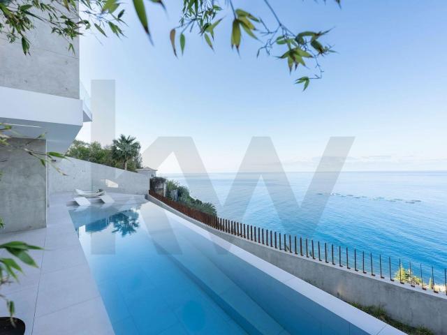Moradia de Luxo Pronta a Habitar | Design Nórdico Contemporâneo | Arco da Calheta