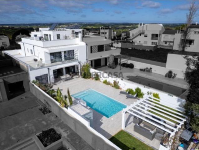 Moradia de Luxo T2+2 | Turquesa Residence
