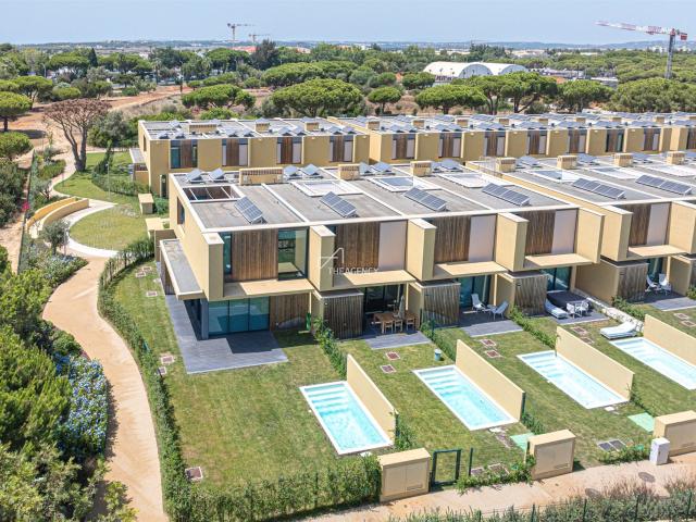 Moradia de Luxo T2 – Vilamoura Parque 225m² Quarteira