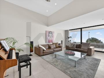 Moradia de Luxo T3+2 à Venda – Caniço 564m² Caniço