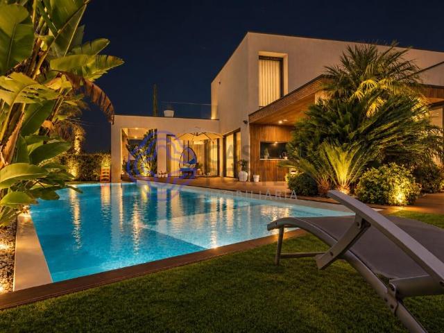 Moradia de Luxo T3 com Piscina | Grijó, Vila Nova de Gaia