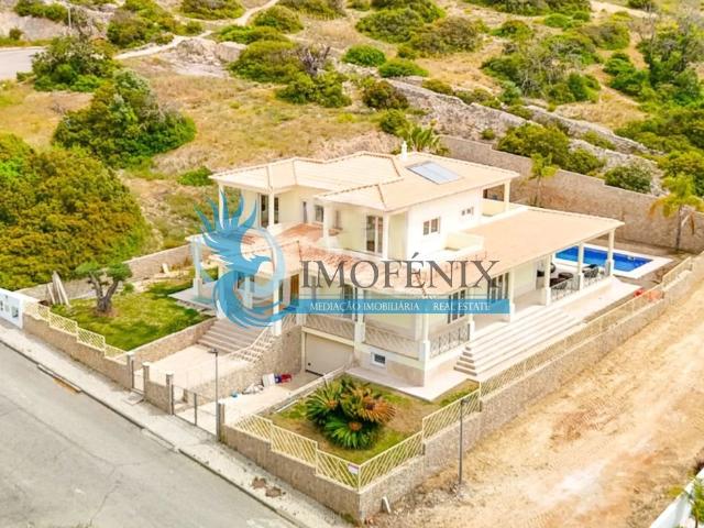 Moradia de luxo T4 localizada na encosta da Orada com 1000m². 472m² Albufeira e Olhos de Água