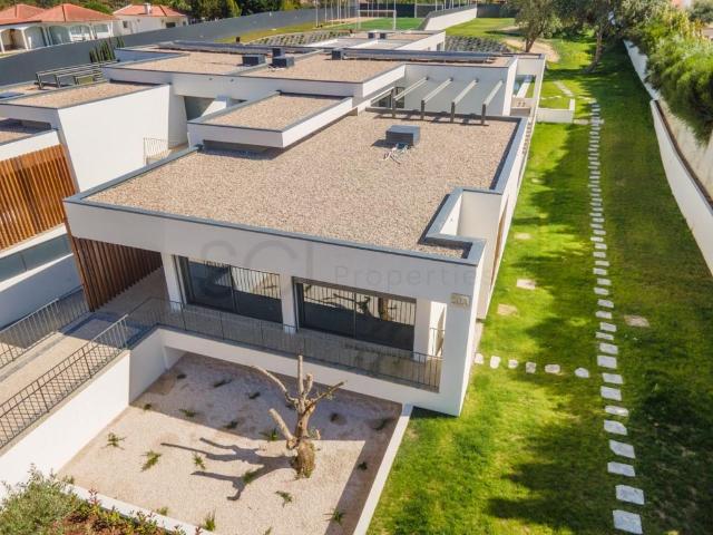 Moradia de luxo T4 na Verdizela | Terreno com 2500m2 500m² Corroios