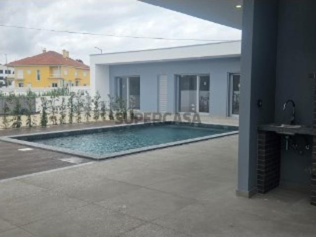 Moradia de Luxo T4 | Nadadouro, Caldas da Rainha