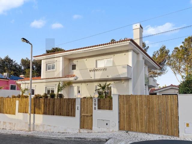 Moradia de Luxo T5+1 em Murches | Renovada | Apartamento Ind. 223m² Alcabideche