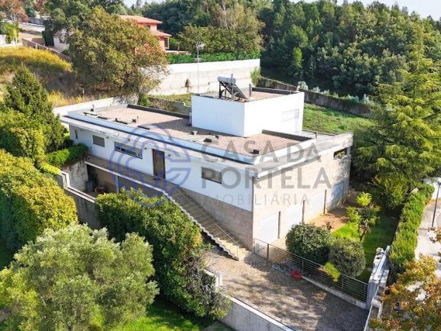 Moradia de Luxo T4+2 4 Suites + 2 Quartos Cidade da Maia. 315m² Cidade da Maia