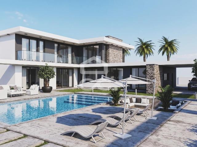 Moradia de Luxo T5 com Piscina | Costa de Prata