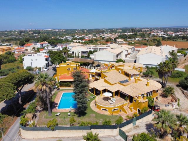 Moradia de luxo T5 com piscina em Albufeira 710m² Albufeira e Olhos de Água