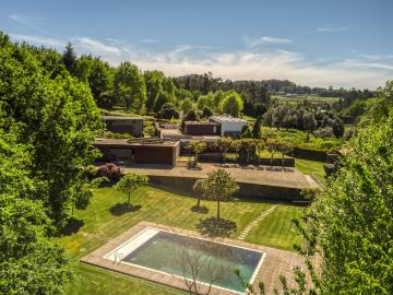Moradia de Prestígio Rodeada de Vegetação e Requinte 757m² Antime e Silvares S. Clemente