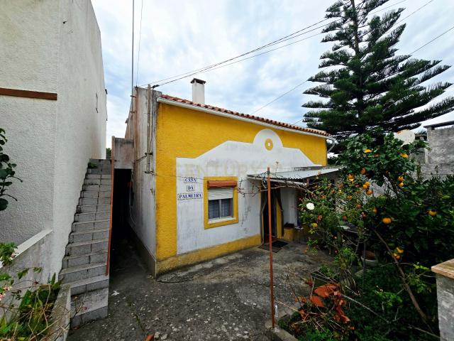 Moradia de Rés do Chão T2+2 e sotão para rentabilizar