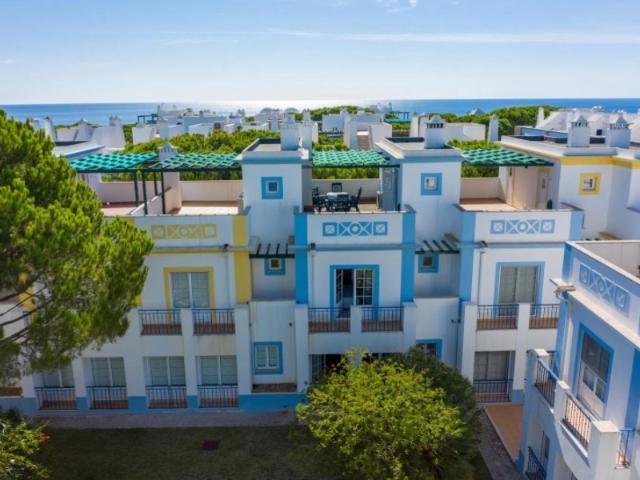 Moradia de Sonho na Praia Verde Conforto e Exclusividade no Sotavento Algarvio