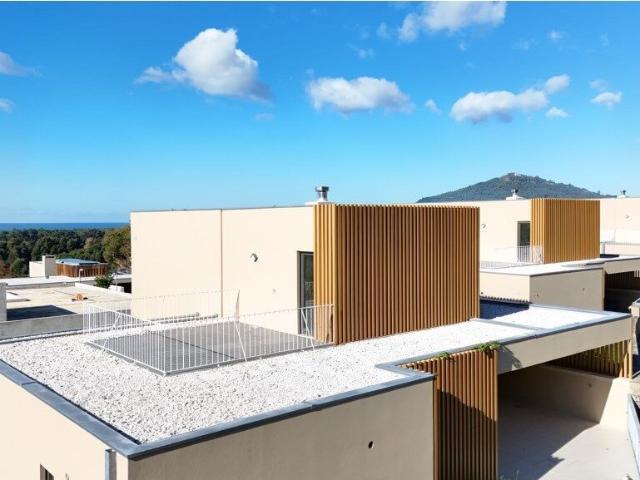 Moradia de tipologia T3 com piscina 0m² Moledo e Cristelo