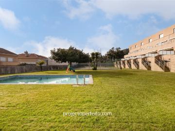 Moradia de tipologia T4+1 para venda em Perosinho, Vila Nova. 176m² Serzedo e Calvos