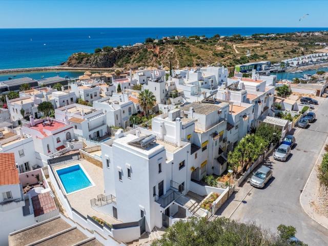 Moradia de 3 quartos com magníficas vistas sobre o mar 100m² Albufeira e Olhos de Água