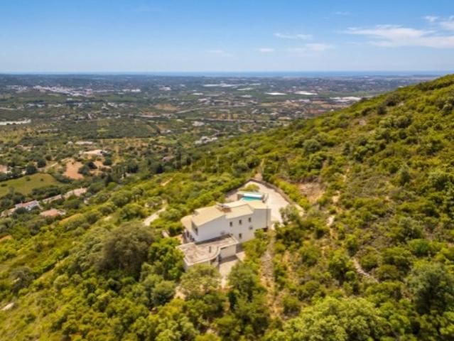 Moradia de 3 quartos+Cave com Piscina e Vista Panorâmica Mar e Serra | Faro