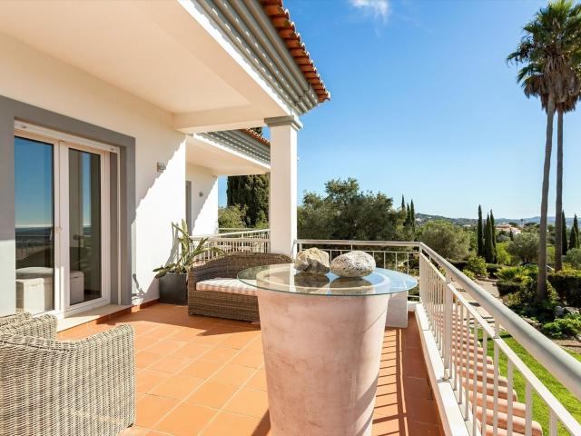 Moradia de 4 quartos com deslumbrantes vistas para o campo e. 438m² Loulé São Sebastião