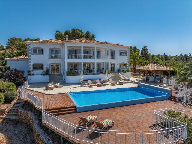 Moradia deslumbrante com seis quartos e vista panorâmica par. 501m² Guia