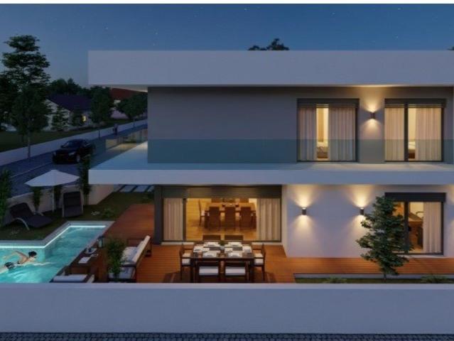 Moradia Exclusiva com Piscina e Design de Excelência na Aroe. 124m² Charneca De Caparica