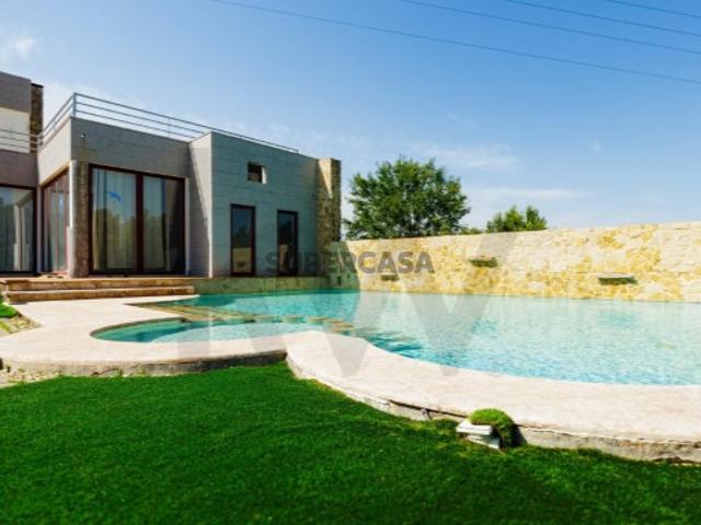 Moradia Exclusiva com Piscina e Jardim a 10 min. da Figueira da Foz