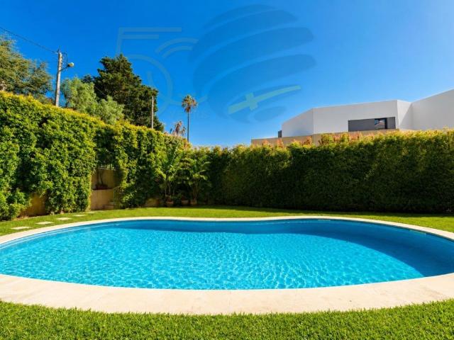 Moradia Exclusiva em Condomínio Privado no Estoril 180m² Cascais e Estoril