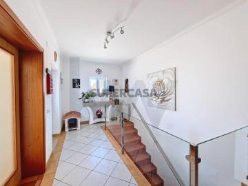 A Jóia de Óbidos | Moradia Exclusiva com Terreno Amplo e Jacuzzi Privado